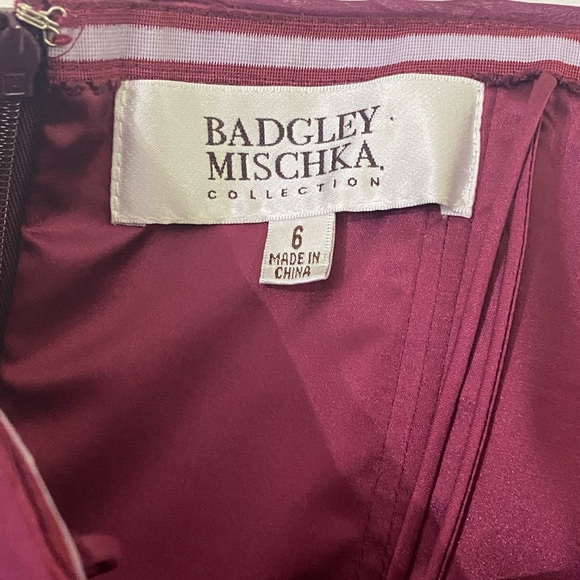 BADGLEY MISCHKA Cranberry 100% Silk A-Line Strapless Sweetheart Neckline Gown 6 - Picture 3 of 15